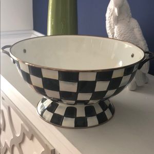 Large courtly check bowl new!!